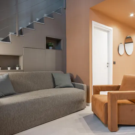 Guesthost - Center Quadrilatero Apartment *