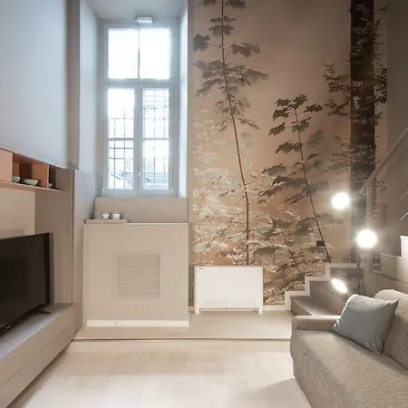 Apartment Center Quadrilatero