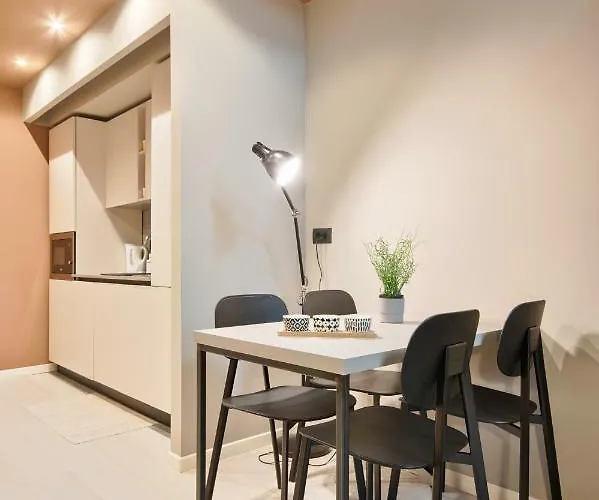 Apartman Guesthost - Center Quadrilatero